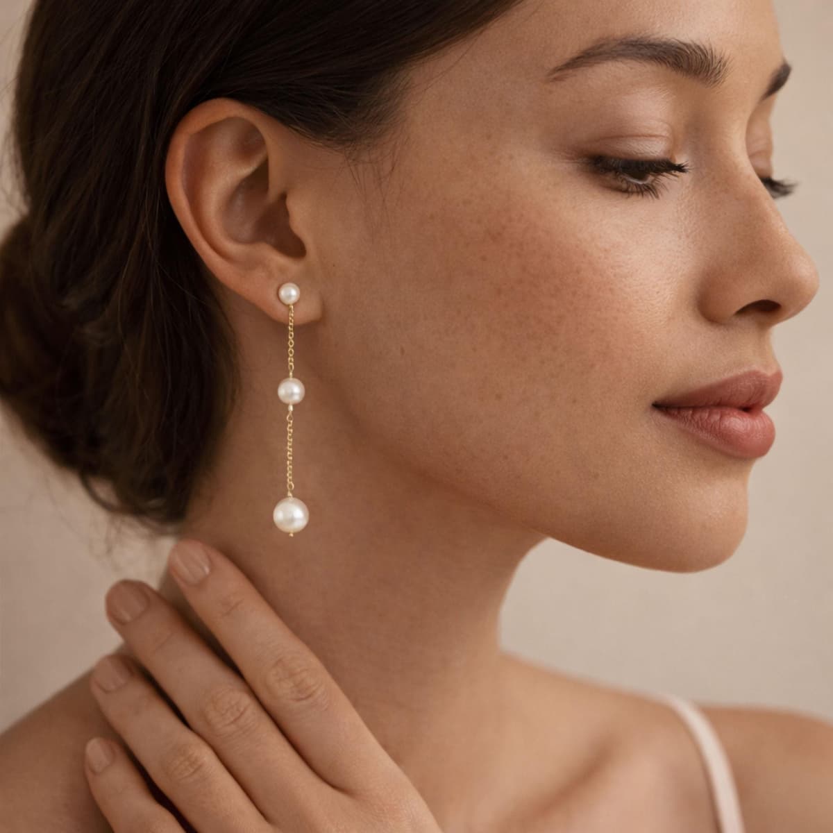 Minimalist Pearl Drop Earrings - Graduated Freshwater Pearls, Threader Design | Kreths Pearl Jewelry